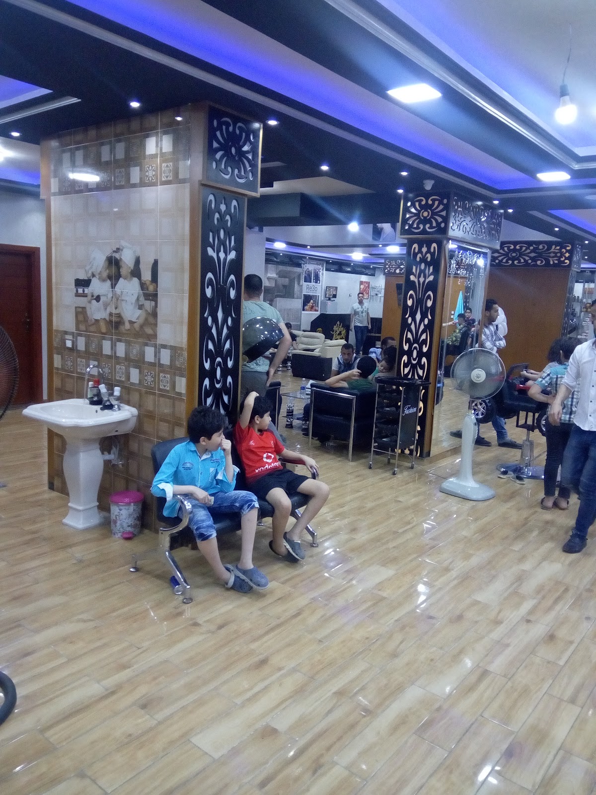 Beauty Center Helm Reeo
