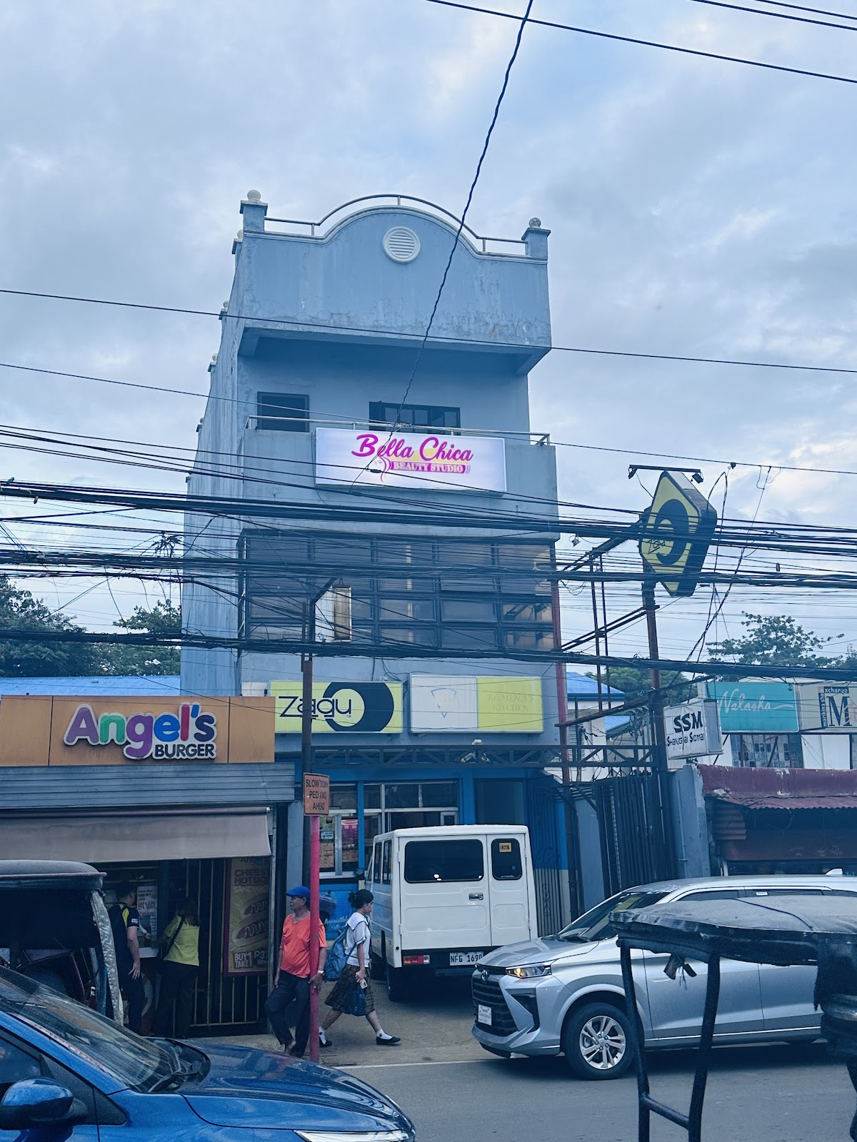 Bella Chica Beauty Studio - Binangonan