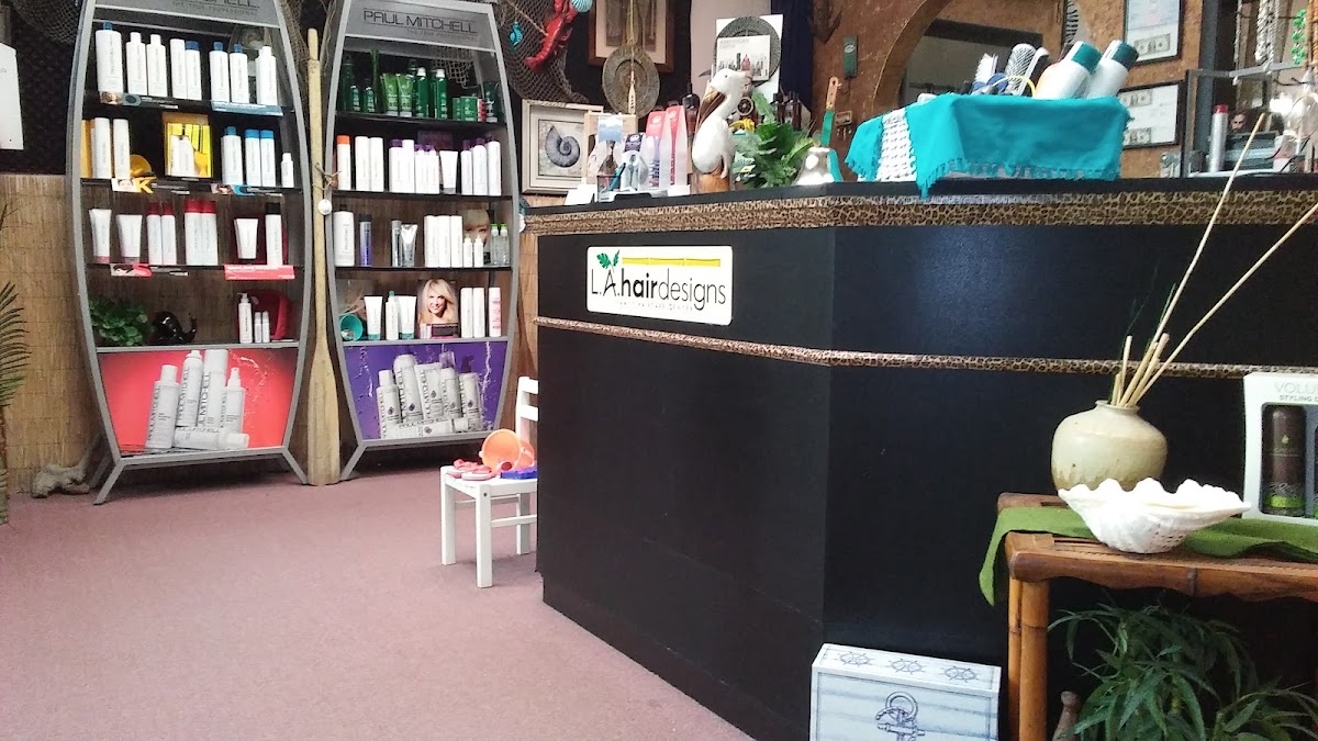 L A Hair Designs