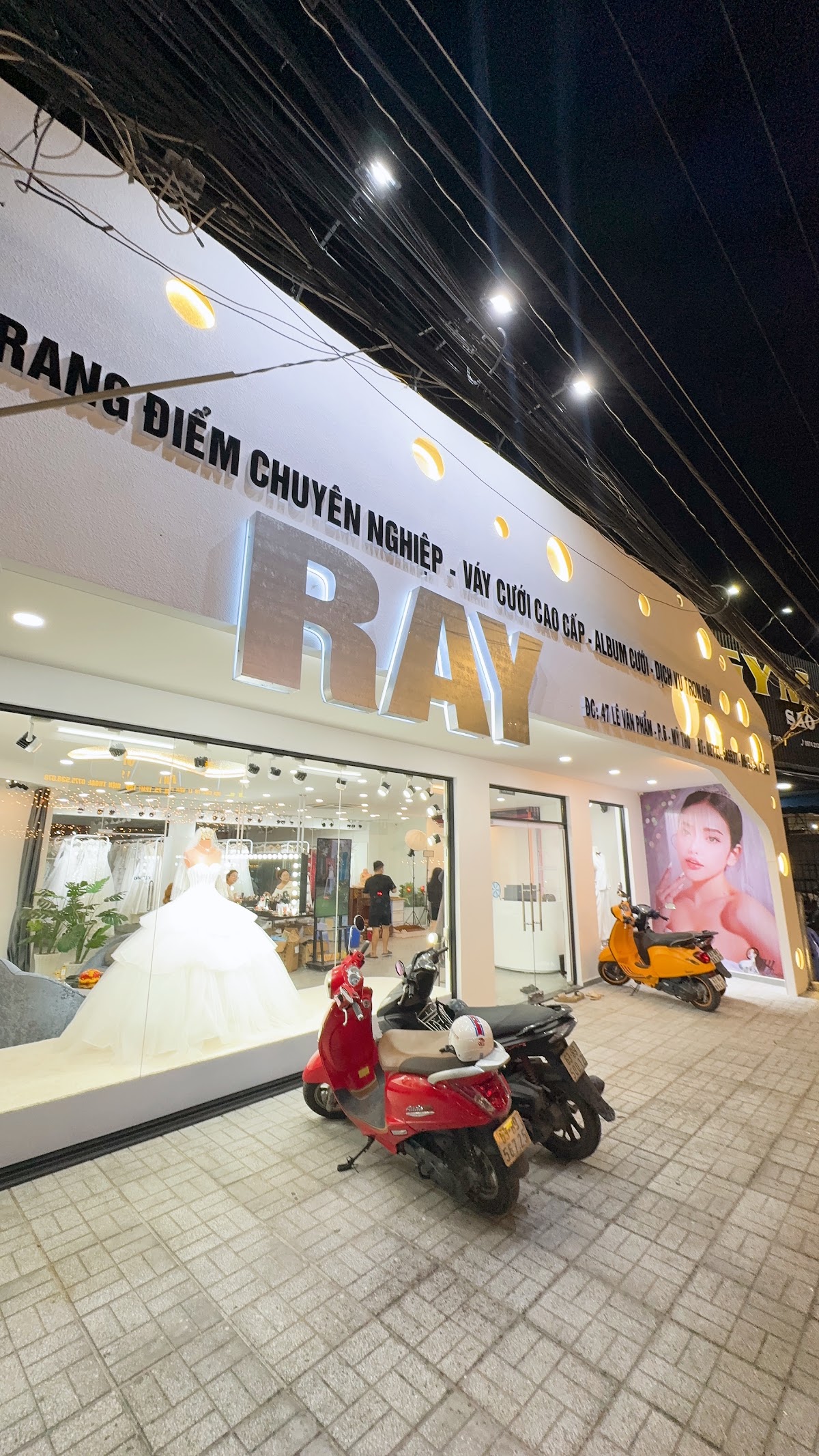 Ao Cuoi RAY - Makeup Academy - Studio