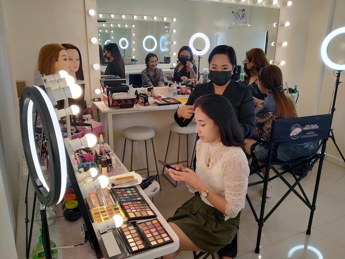Makeup Impact Studio