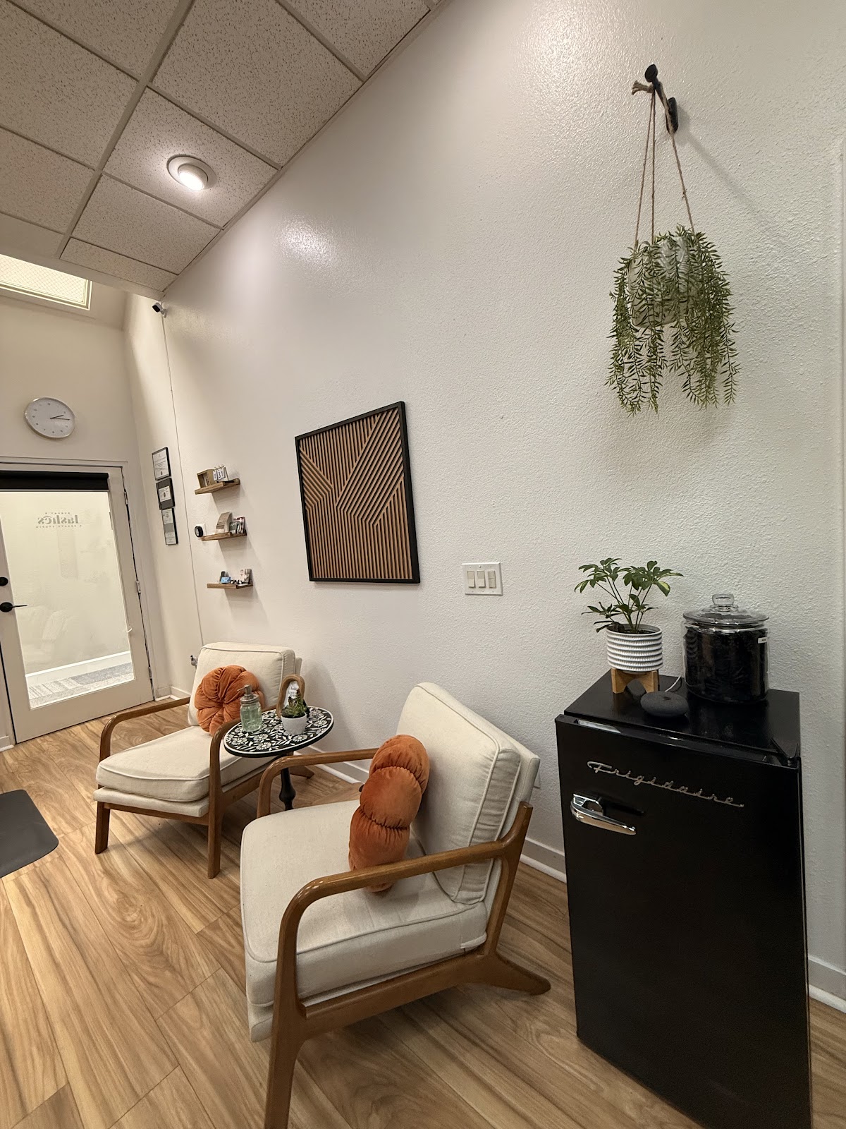 Sunday's Lashes & Beauty Studio
