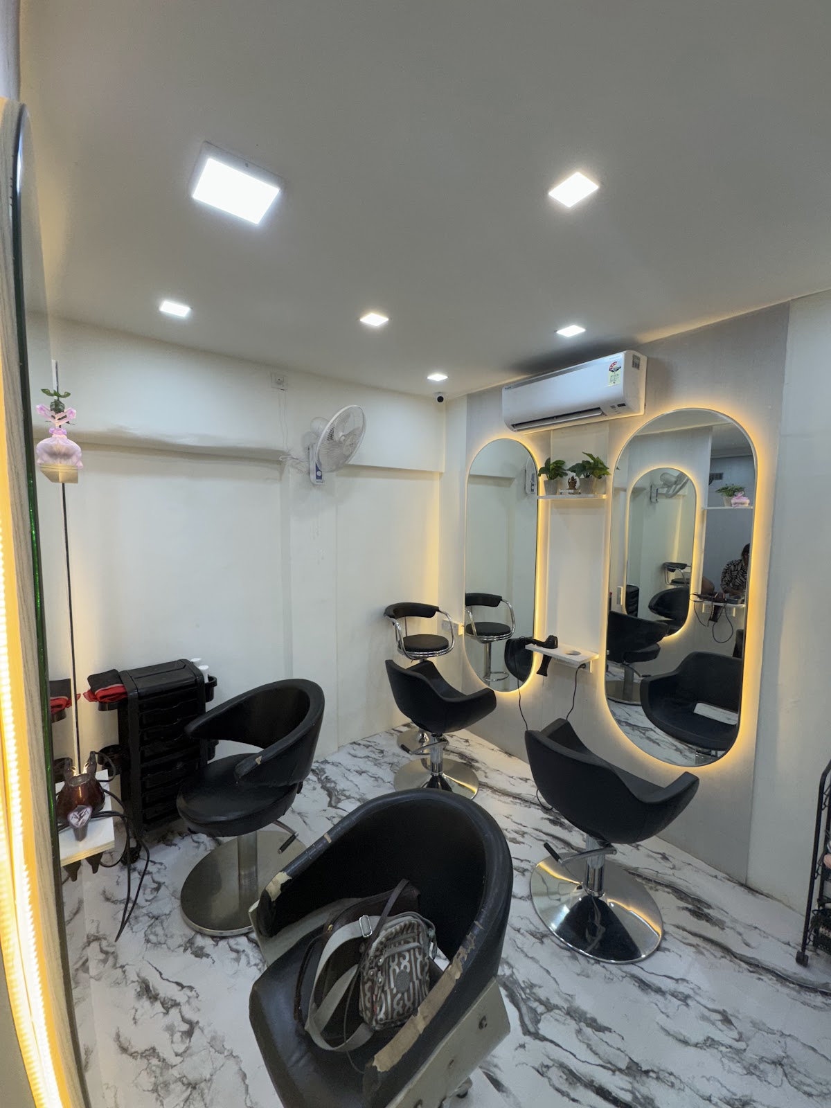 Maanasa Hair & Skin Care