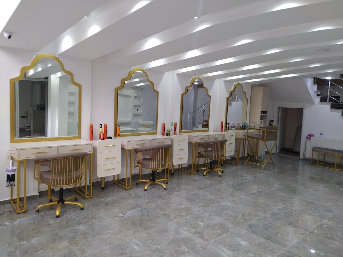 AURA BEAUTY STUDIO BEYAN ALDEMİR
