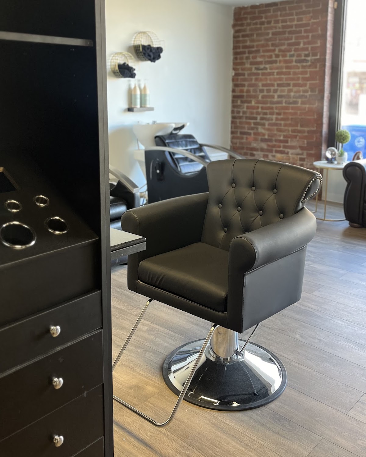 Modern Rose: A Beauty Collective