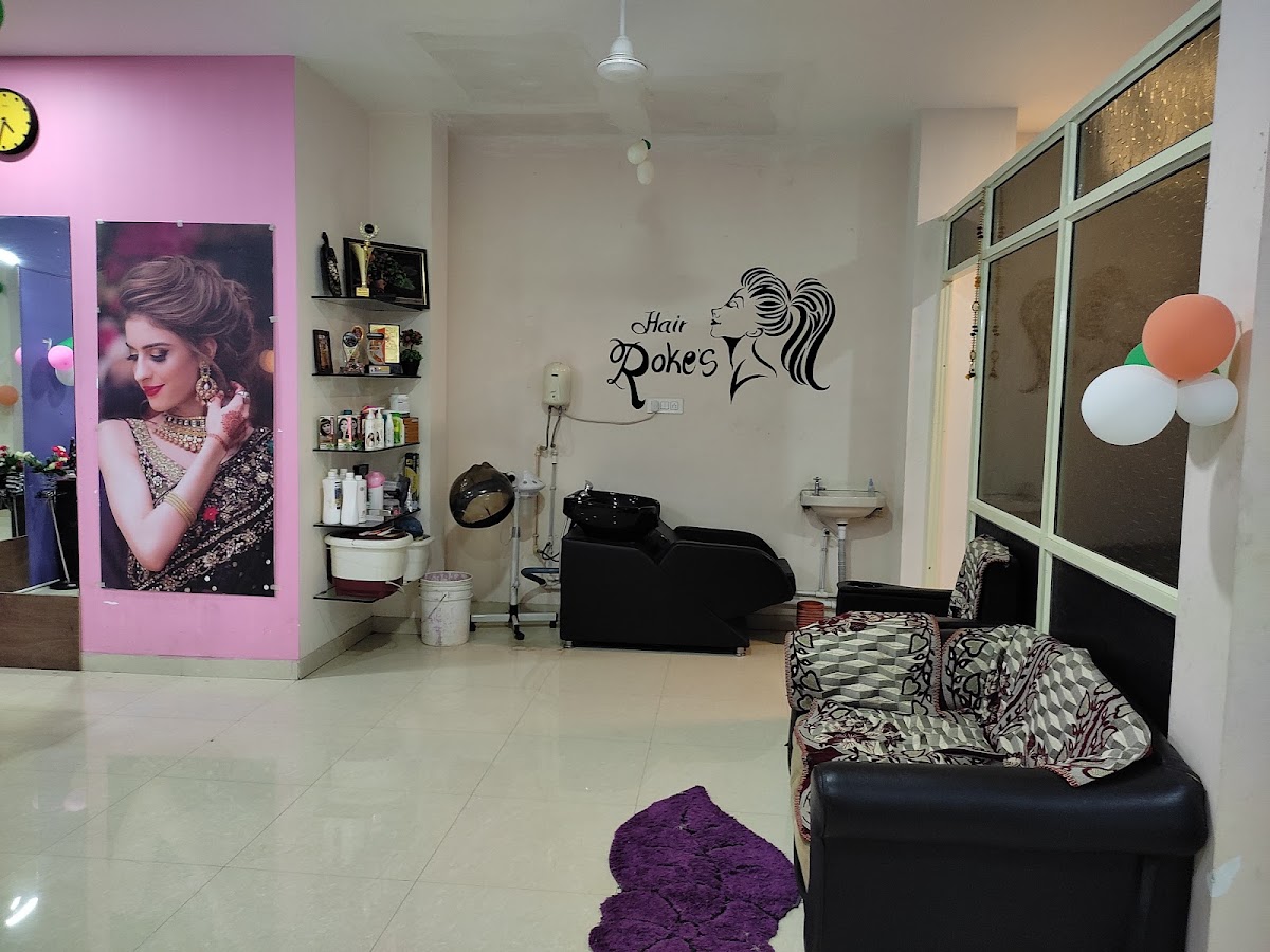 Astha Beauty Parlour