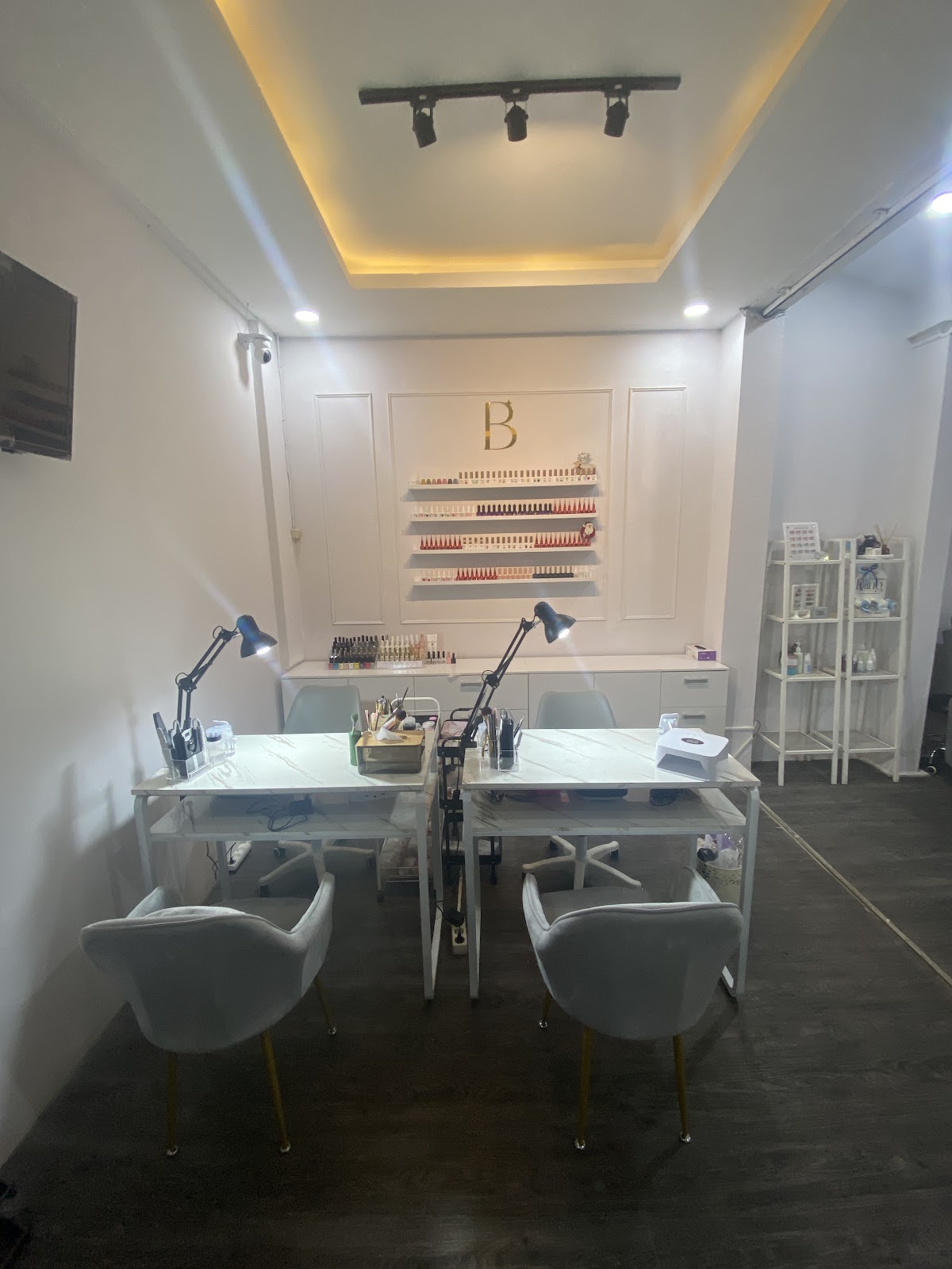 Bling Studio (Nail & Lash) Bandung