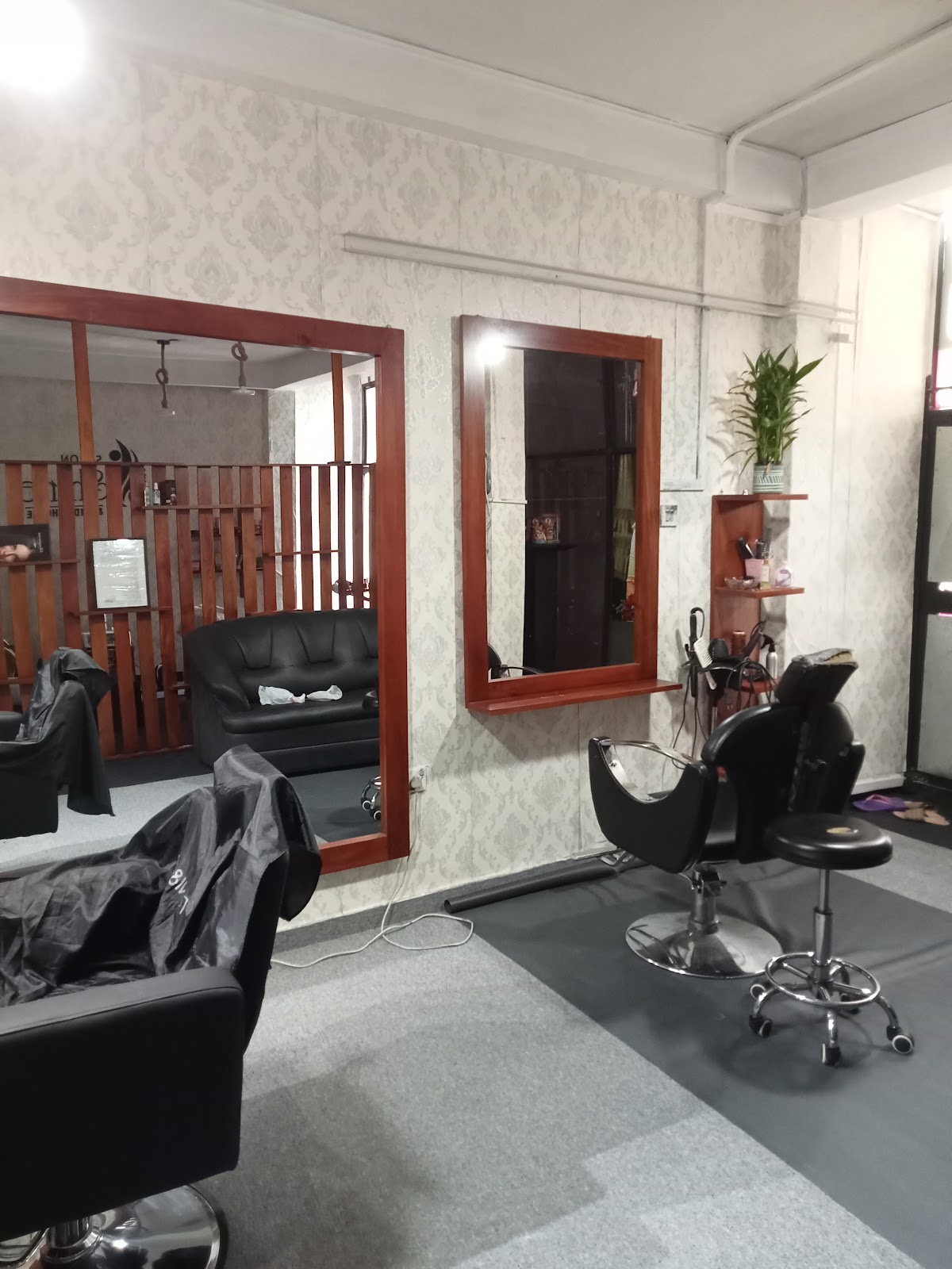 Salon Shine & Bridal House