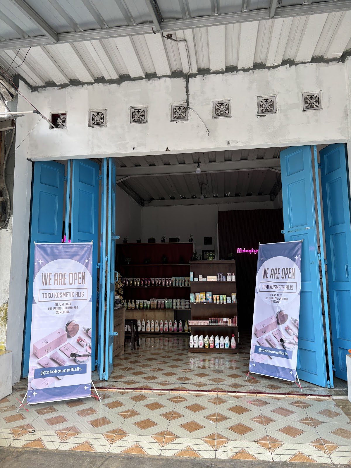 Toko Kosmetik Alis