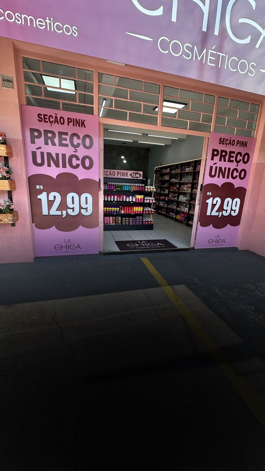 La Chica Cosmeticos