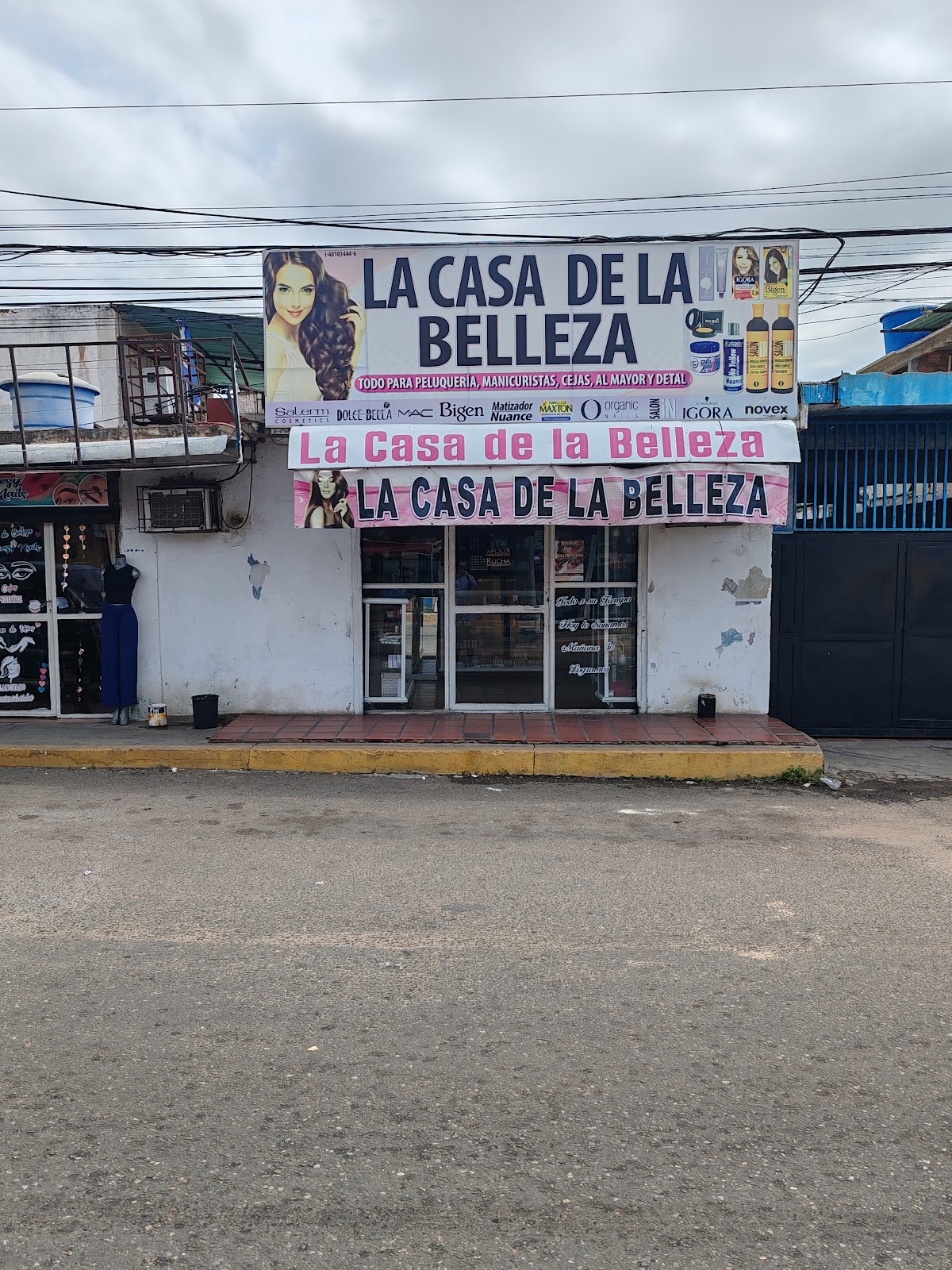 La Casa De La Belleza Profesional CA
