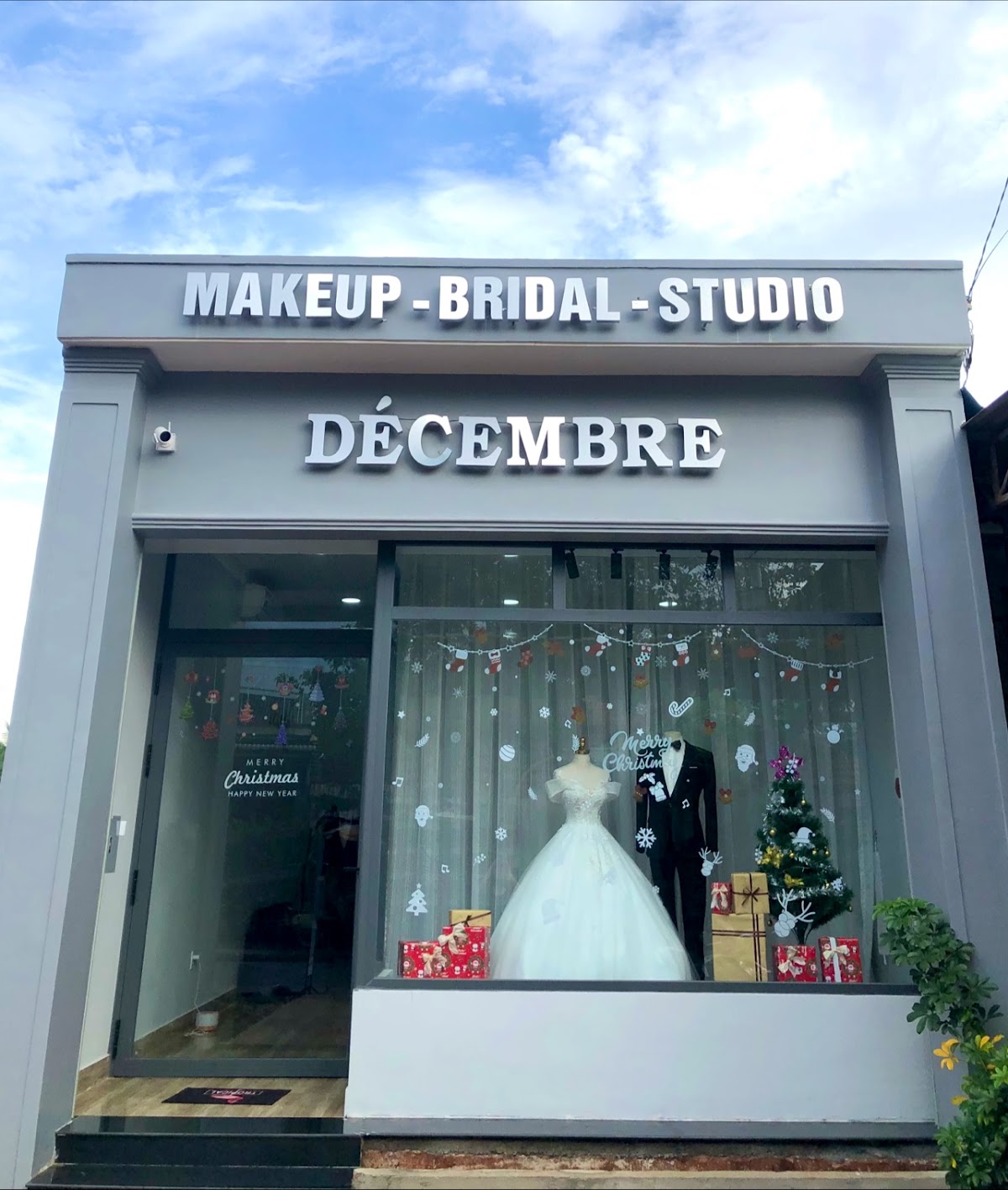 Decembre Studio