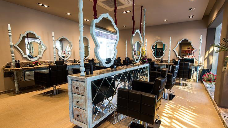 Style 'n' Scissors