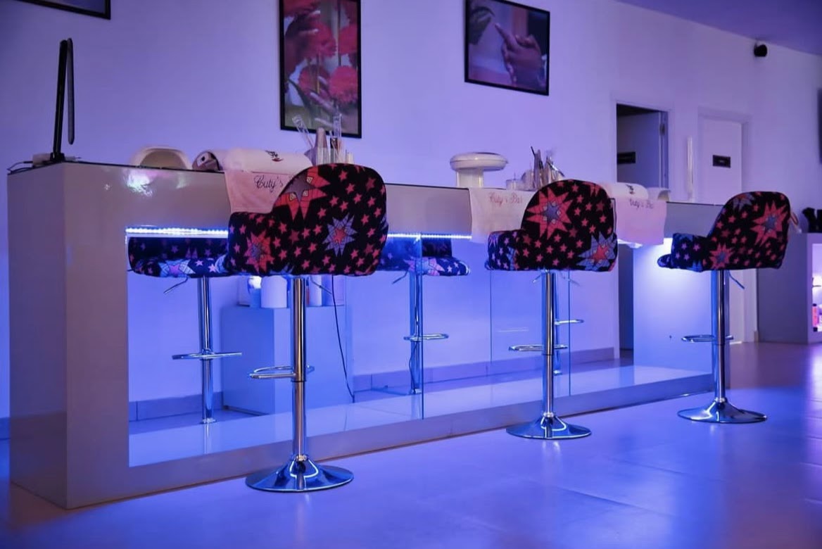 Cuty's Bar