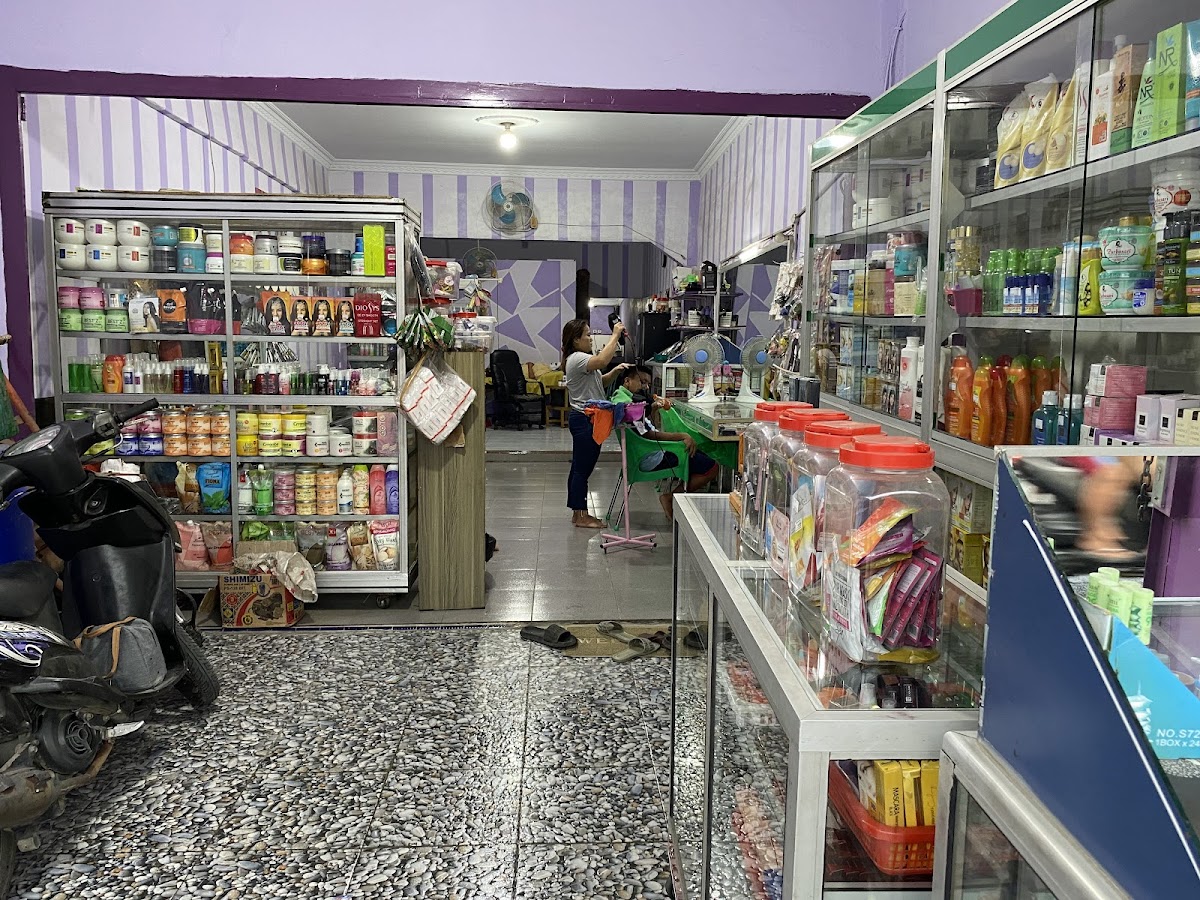 Salon dan toko kosmetik