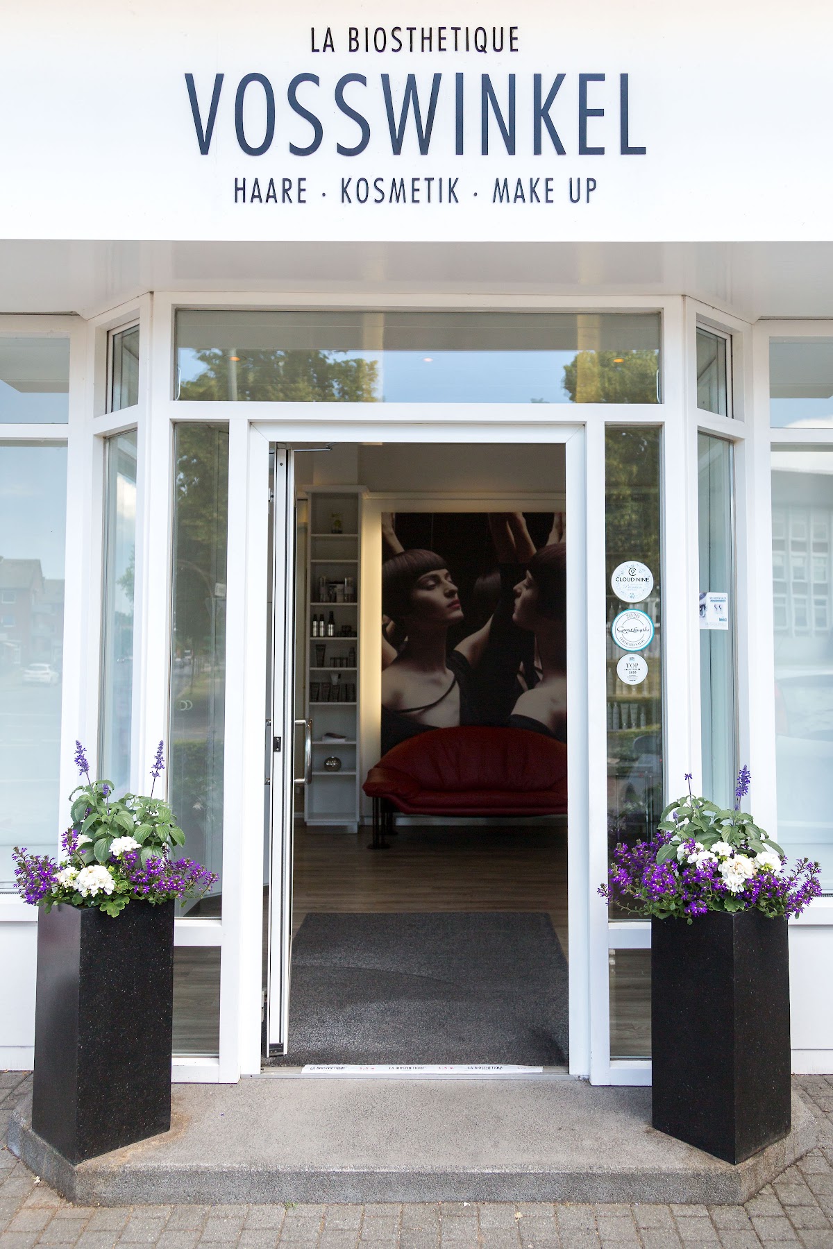 Salon Vosswinkel by Kirsten Schick