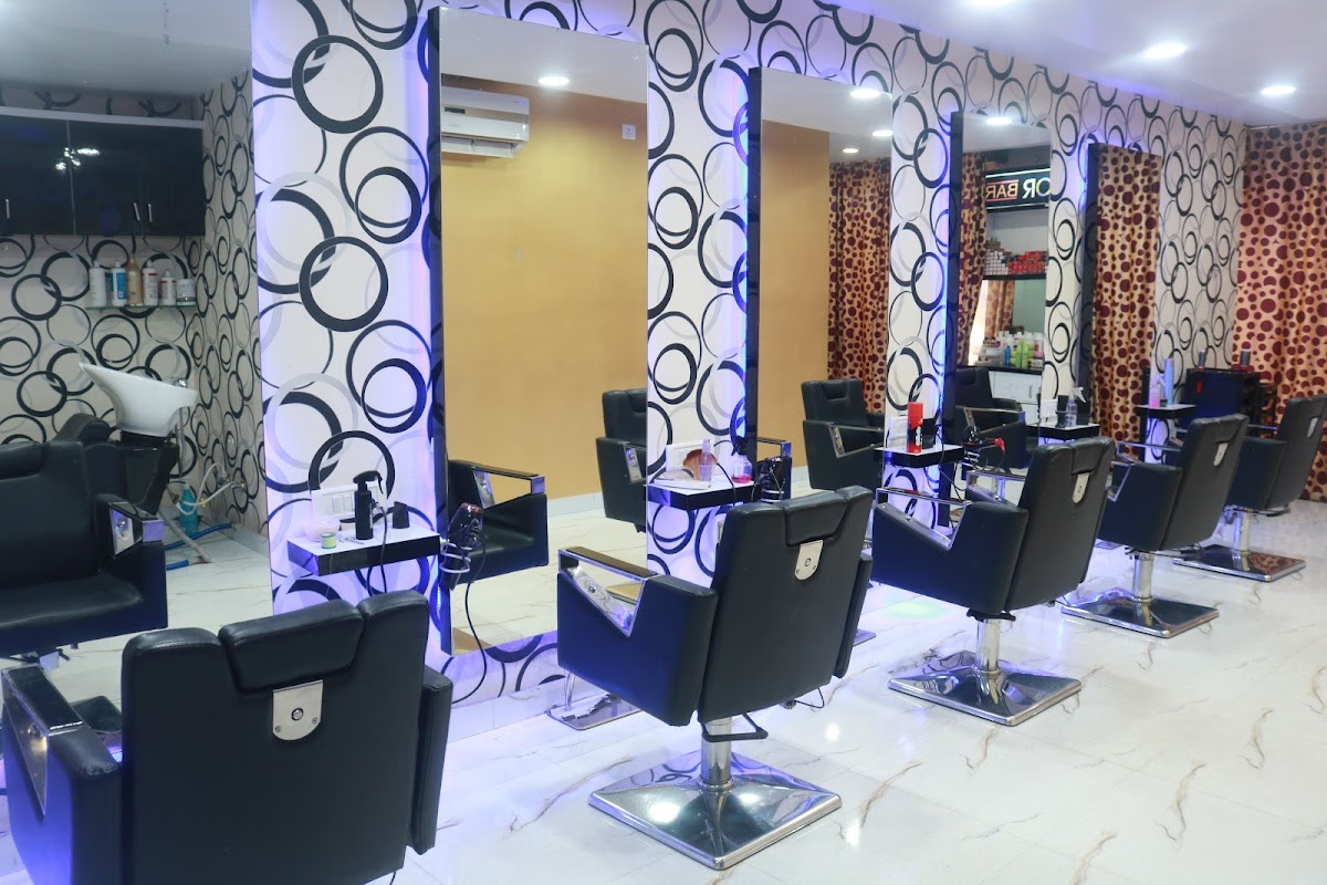 Glaze Loreal Family Salon & SPA