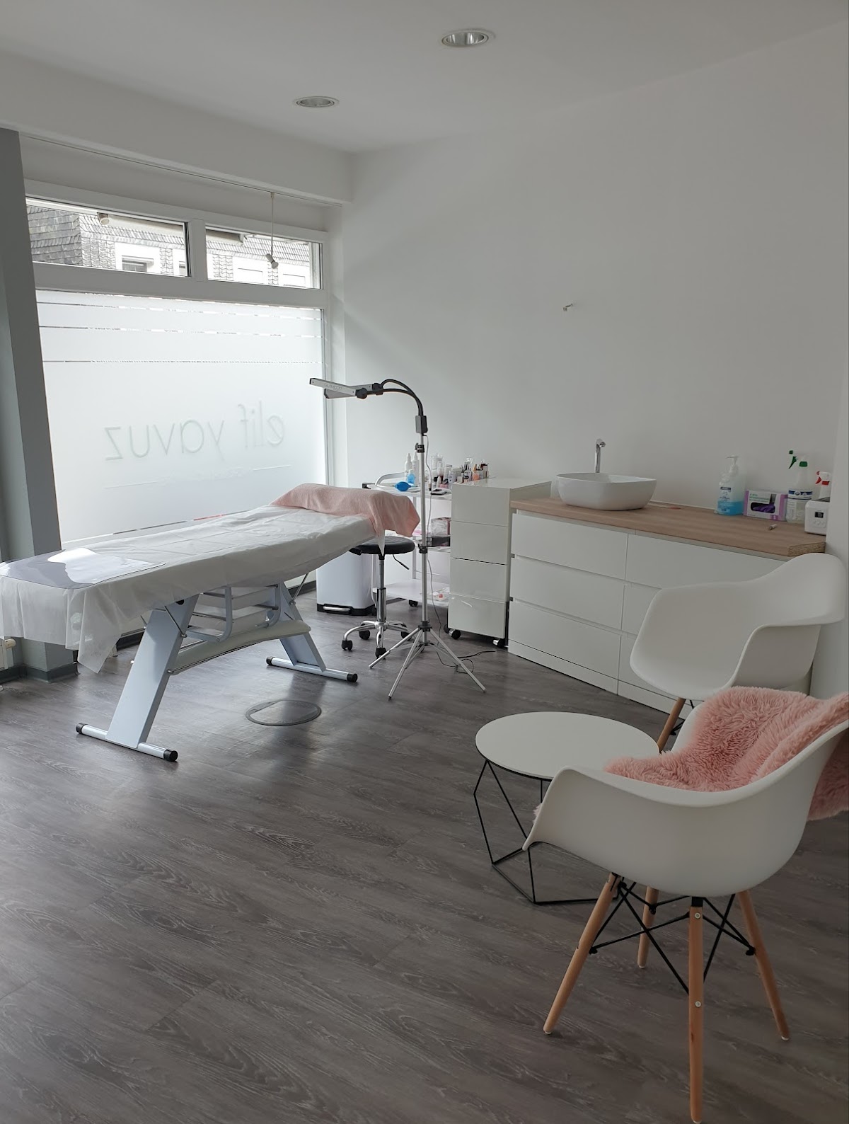 Permanent Aesthetics Elif Yavuz