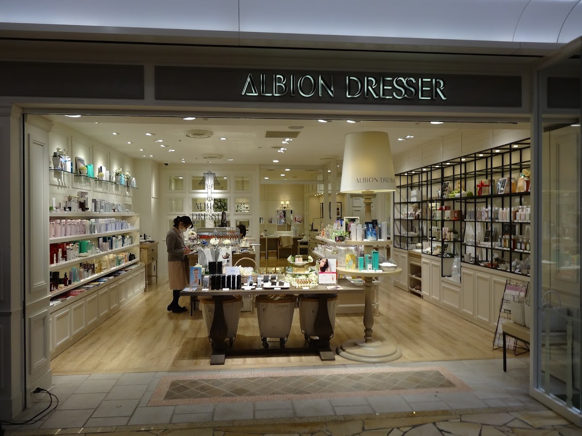 Albion Dresser