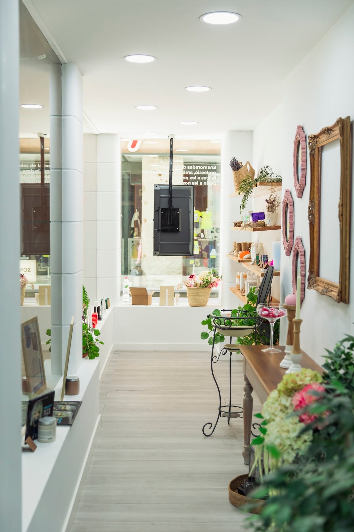 B.L.U centro de belleza y bienestar