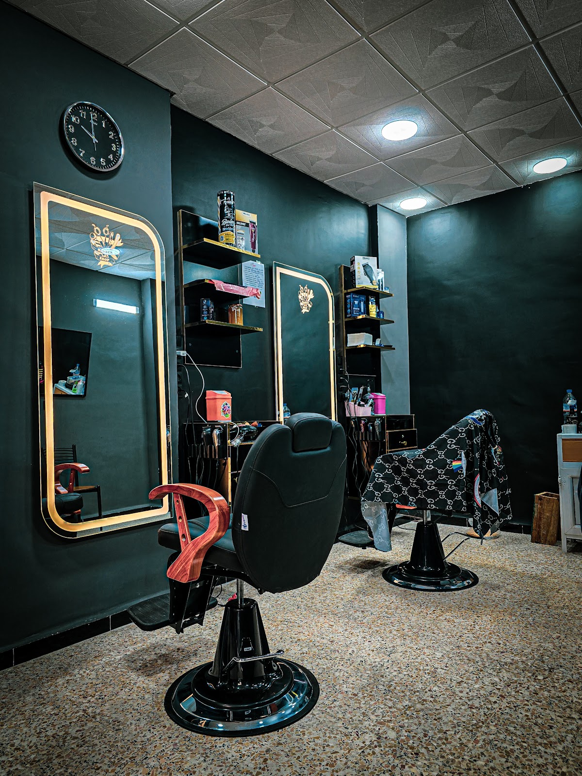 Barber Shop - Les Oliviers