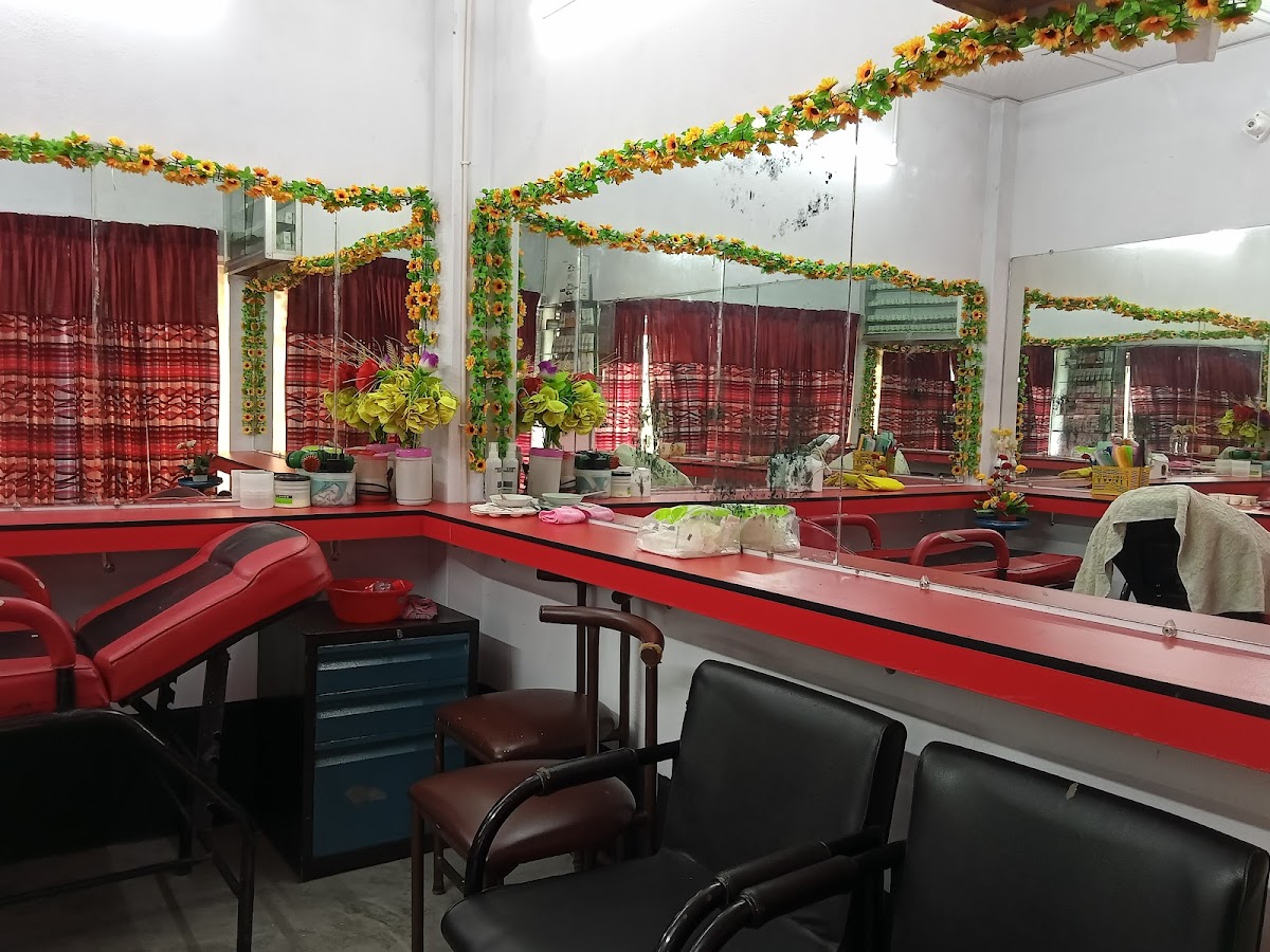 Parsona Beauty Parlour
