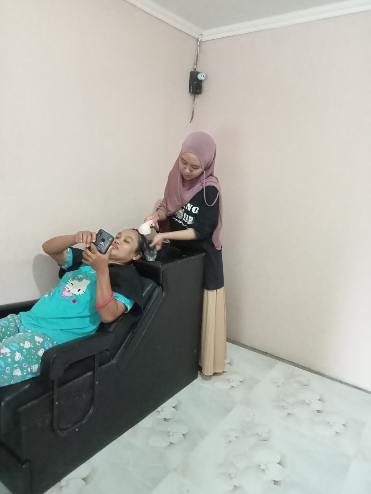 Lotush Salon & Make Up
