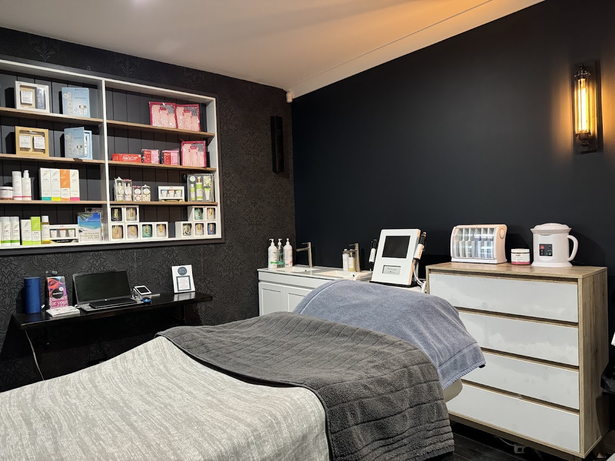 Skin Tonics Beauty & Skin Clinic