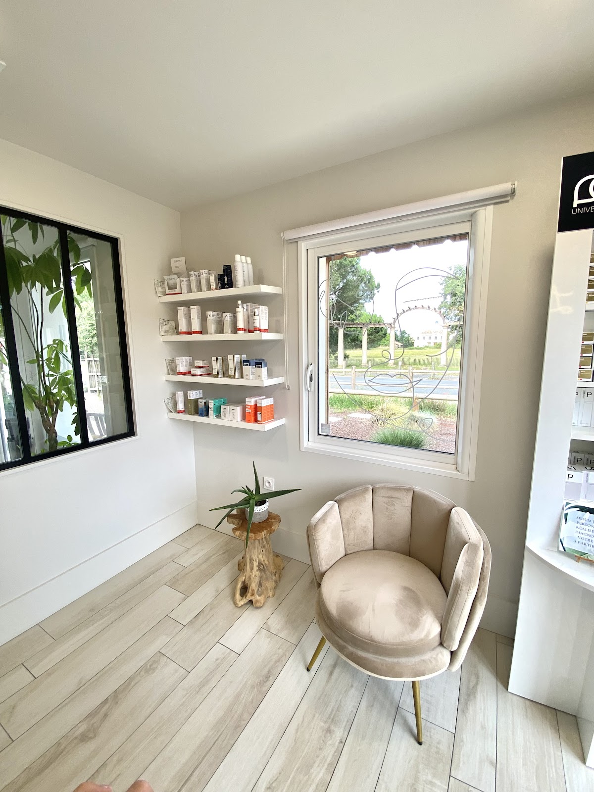 Le Corner 54
