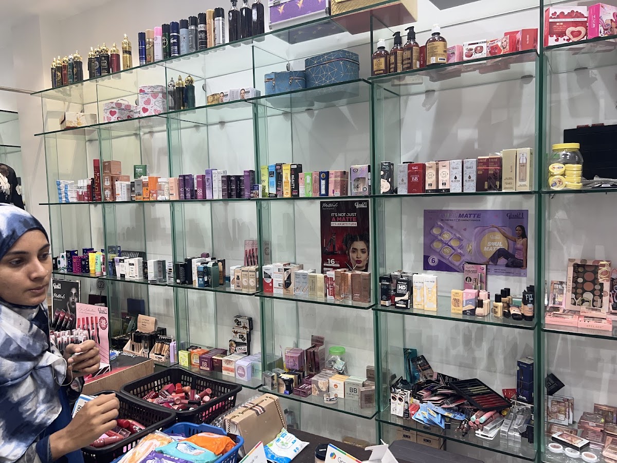 HAYA PROFESSIONAL SALOON & COSMETICS