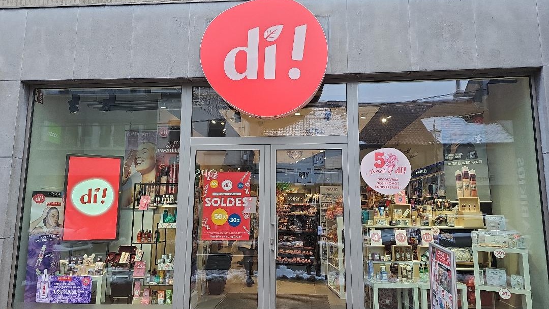 Di