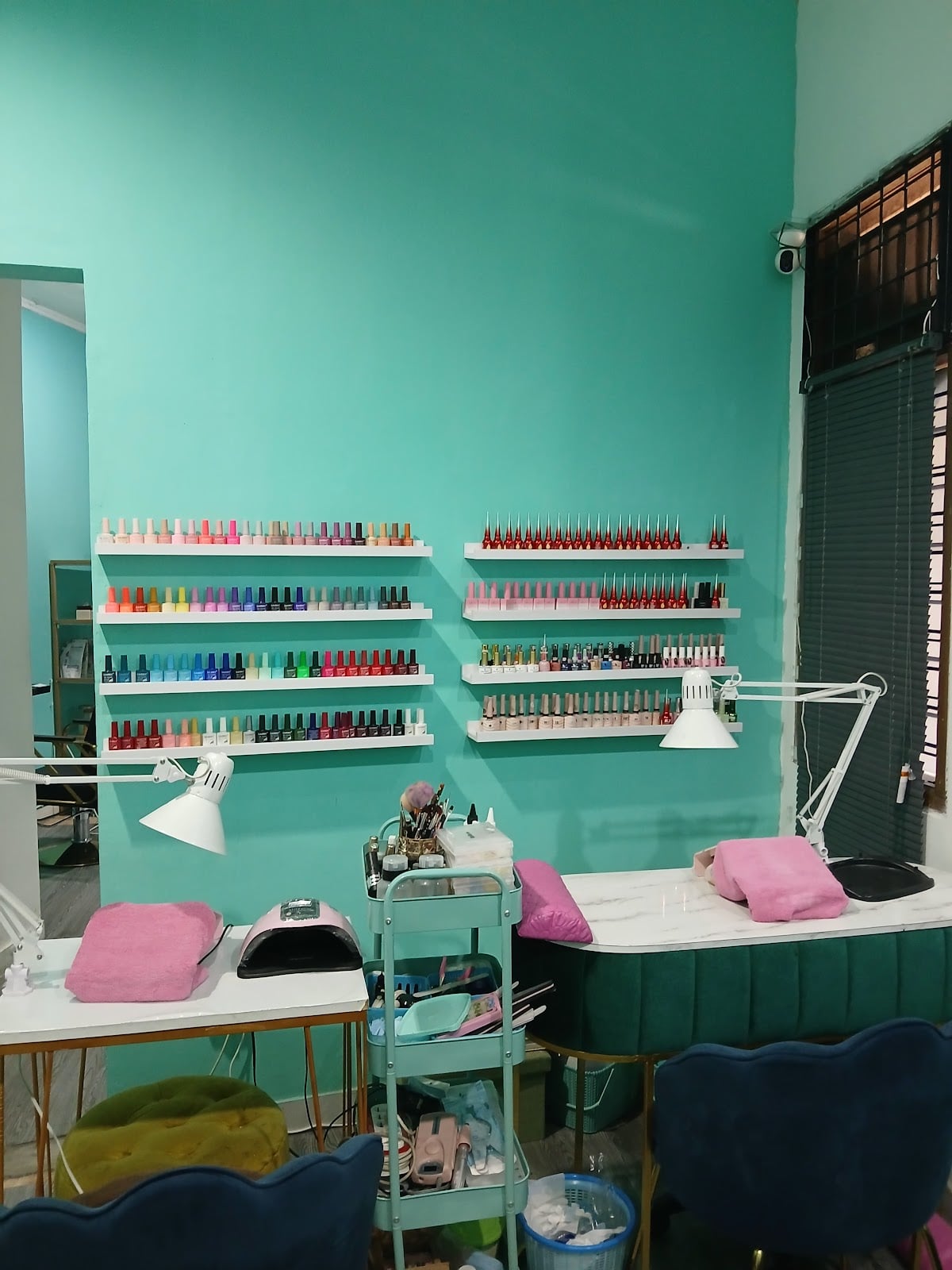 Aloodie Hair & Beauty Studio