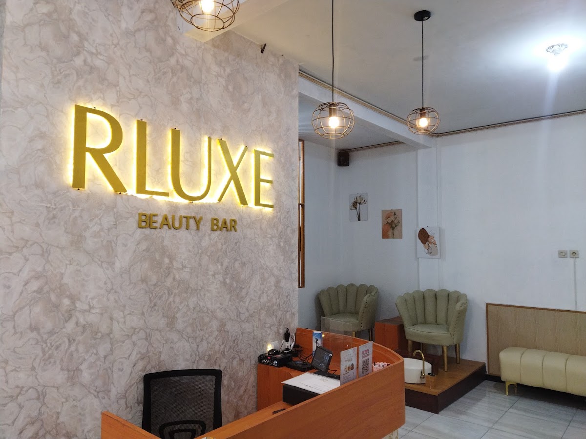 RLuxe Beauty Bar Salon and Spa