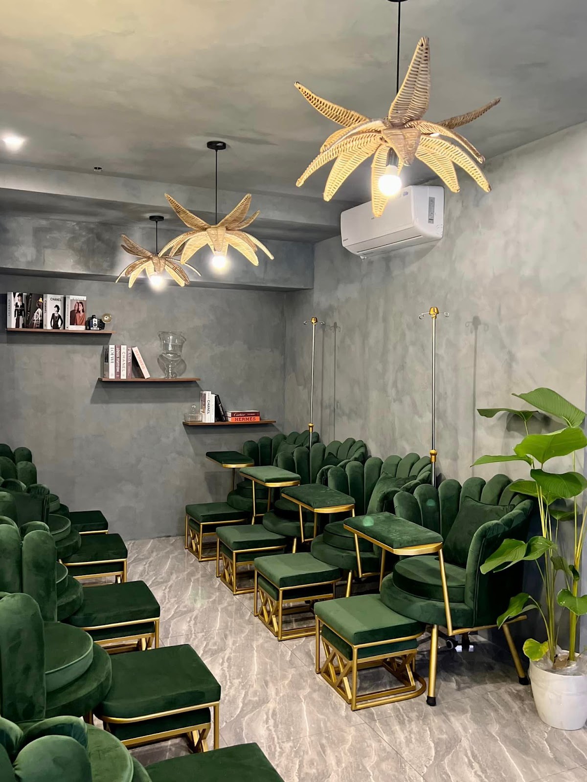 Afterglow Beauty & Wellness - South Forbes Silang