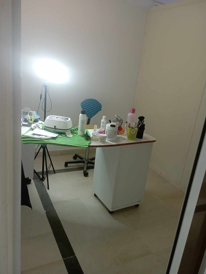 Centre la Reine: Coiffure & esthetique