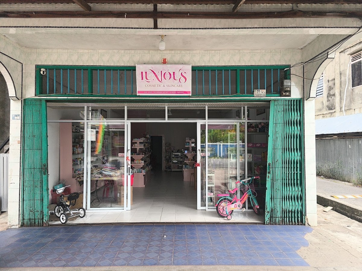LUXIOUS COSMETIC SUNGAI PAKNING