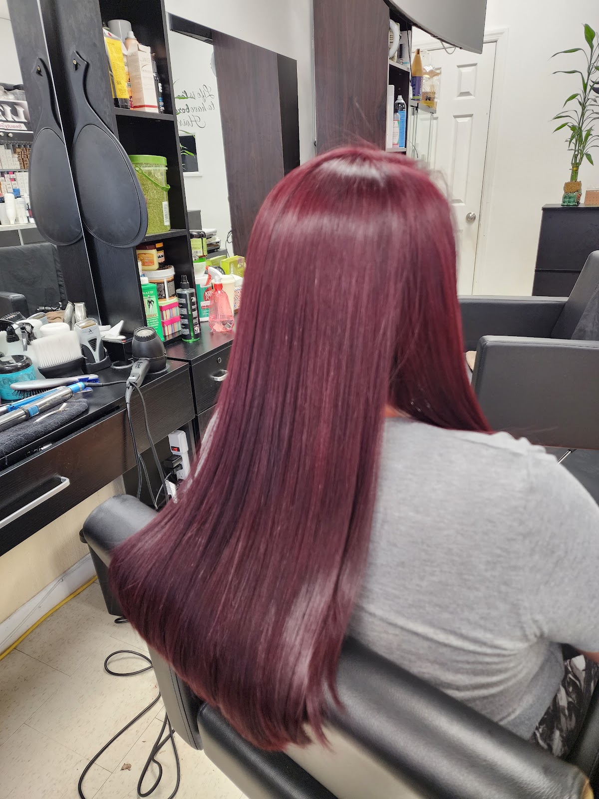 Lizz Beauty Salon LLC