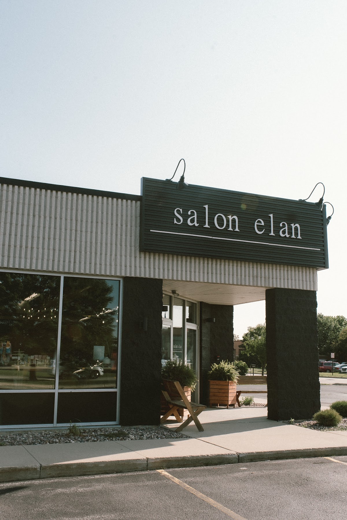 Salon Elan