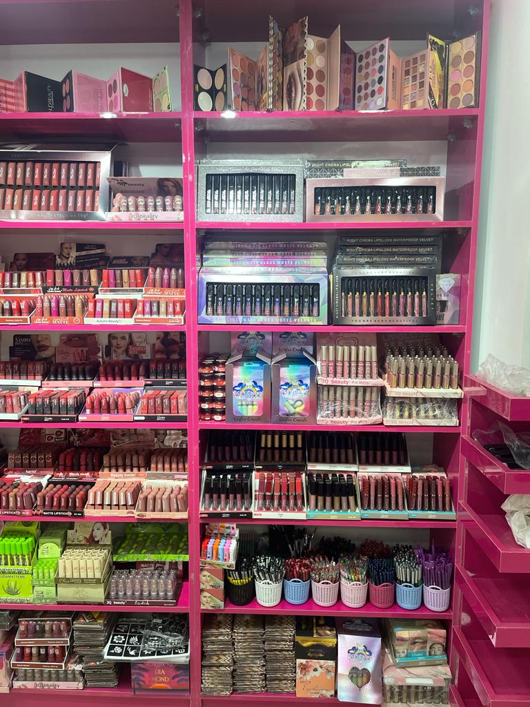 Ramoush Store Makeup