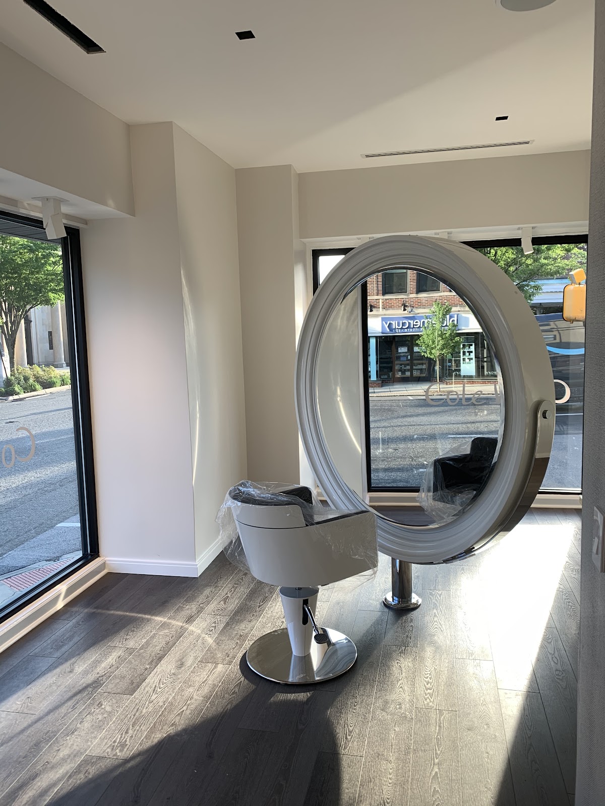 La Parisienne Salon and Spa