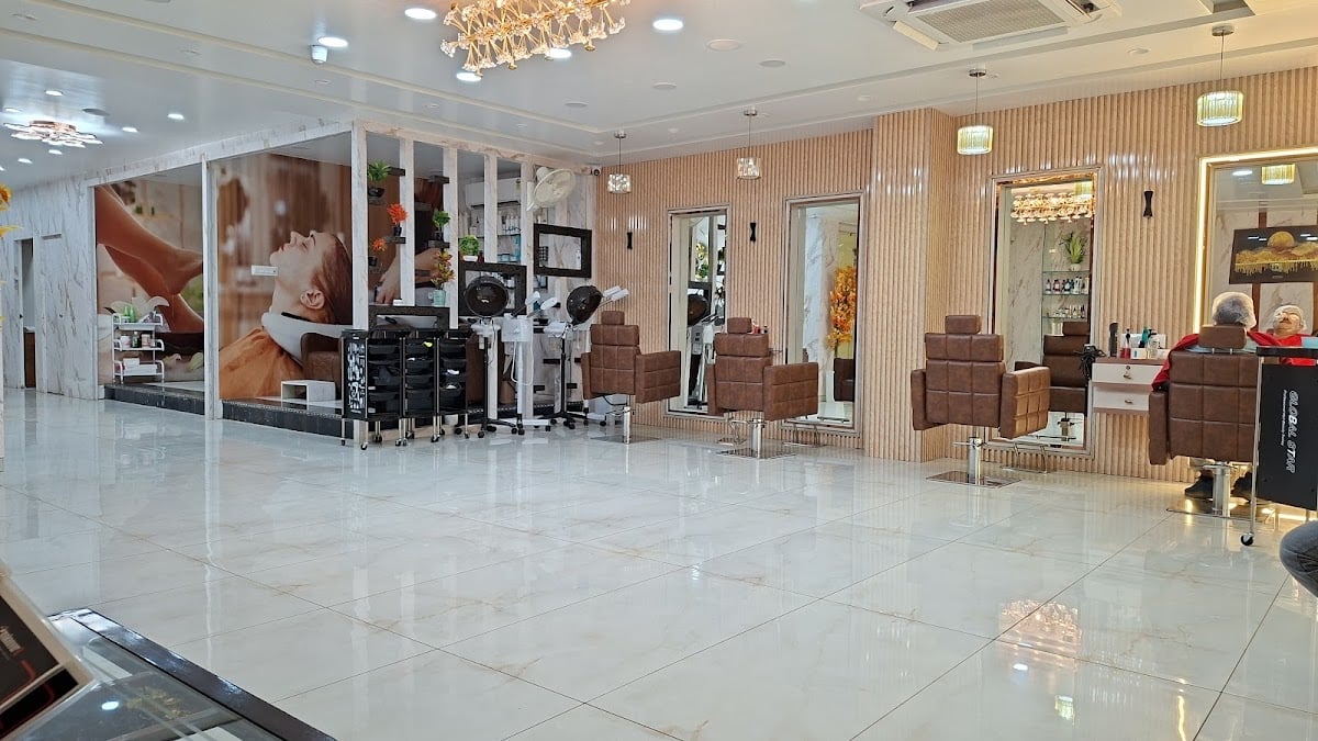 makeoverU Unisex Salon