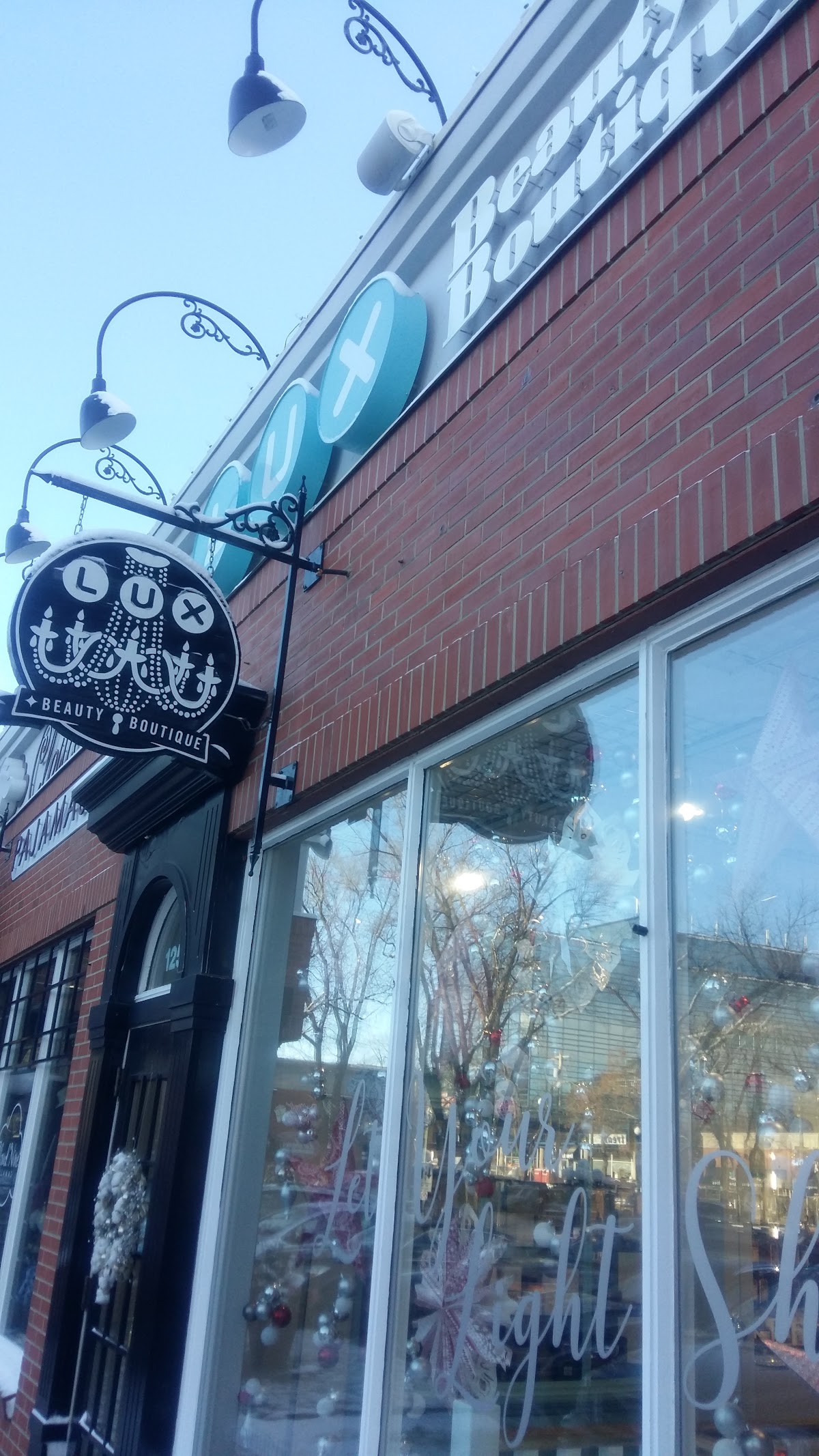 LUX Beauty Boutique
