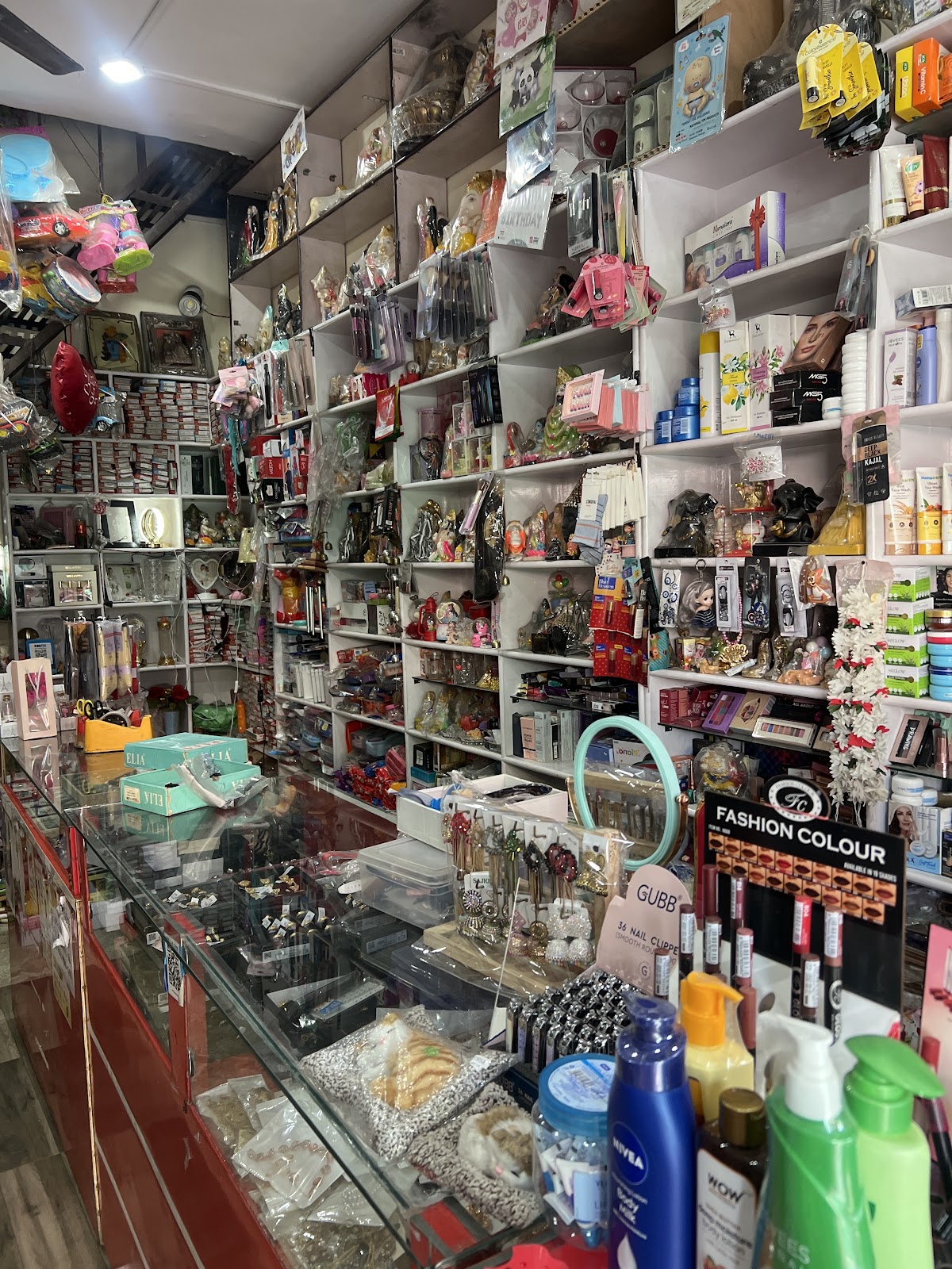 Yuvi Cosmetic And Gift Corner