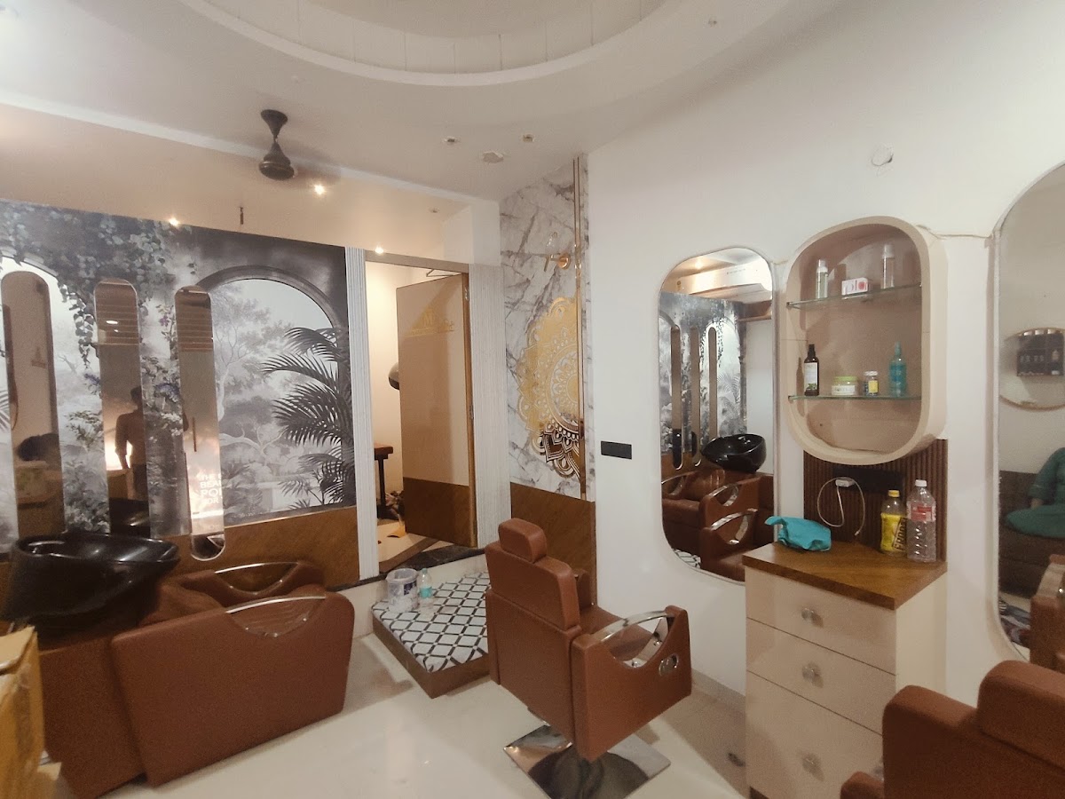 Minakshi Makeover Studio
