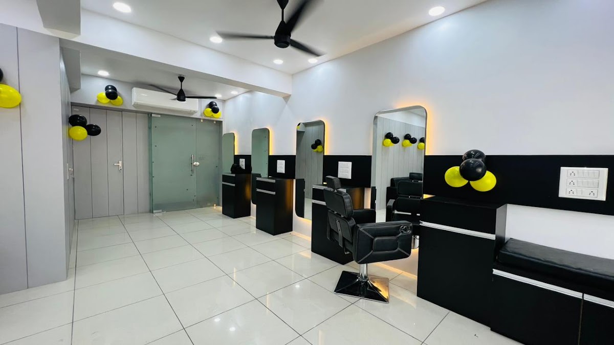 Khushbu nail & bridal Studio