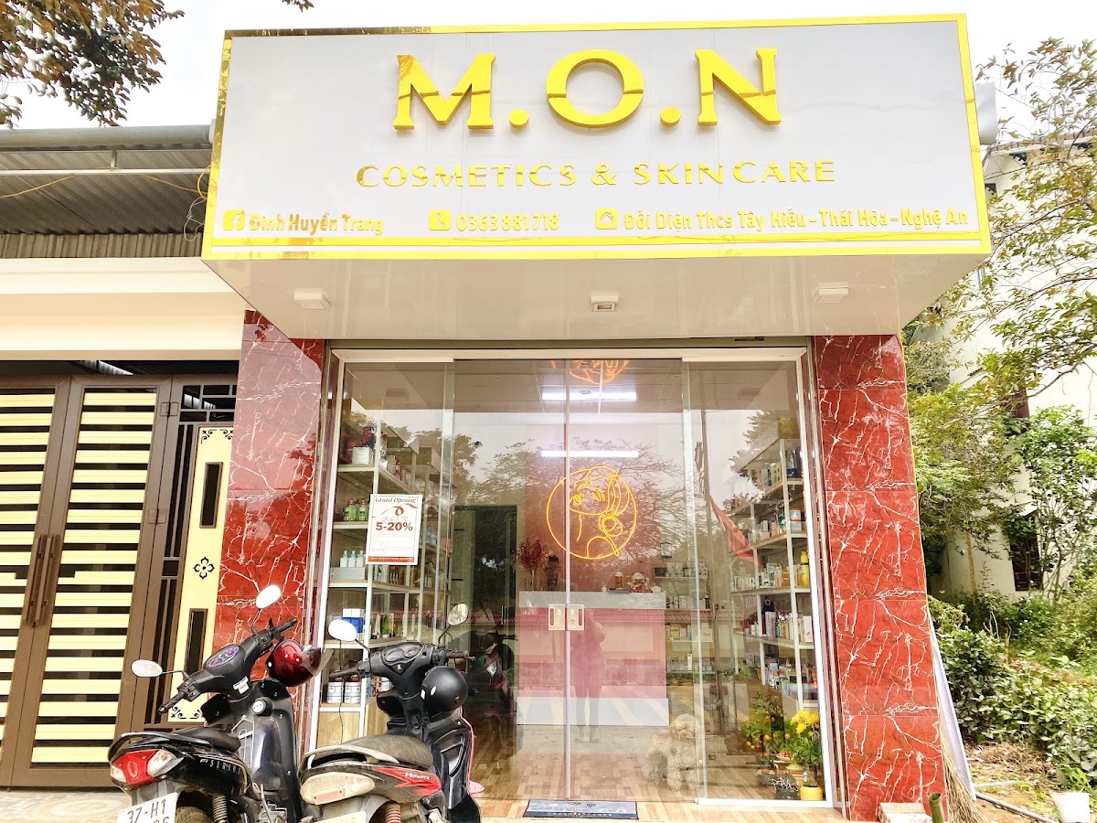 Mon Cosmetics & Skincare CS1
