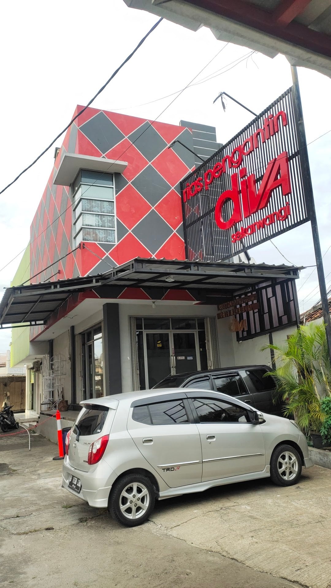 Griya Rias Pengantin Diva Sekarwangi