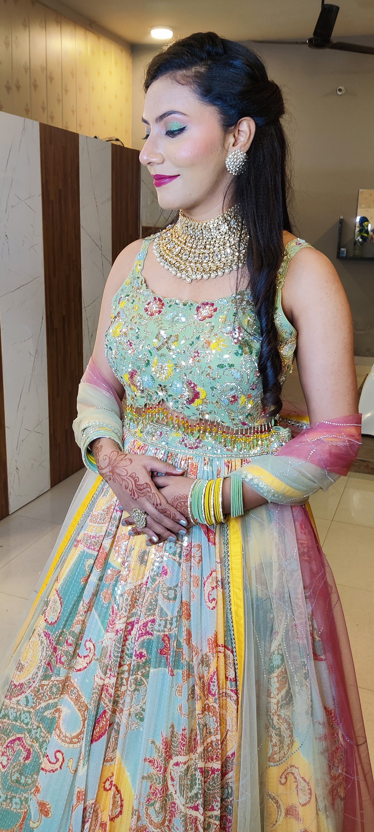 Deepanjali Makeup Studio & Unisex Salon