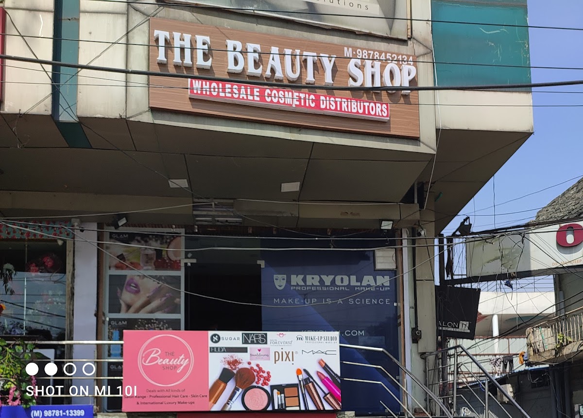 THE BEAUTY SHOP