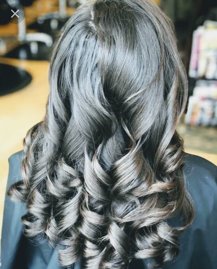 M Scissors Unisex Salon